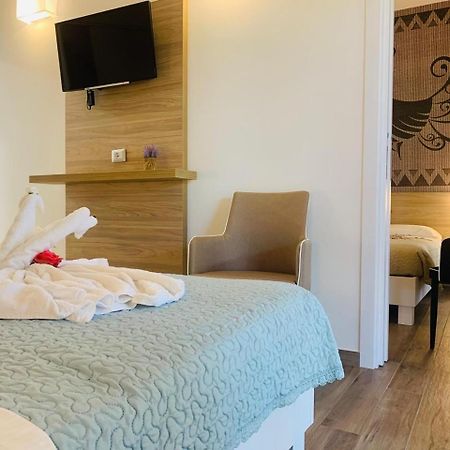 Relais Del Borgo- Domo Hotel Porto San Paolo  Kamer foto