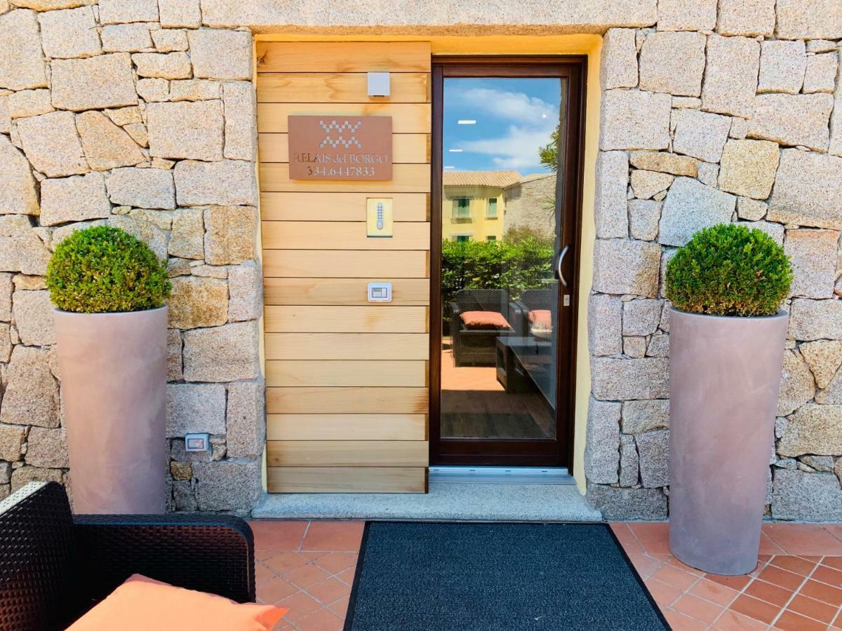 Relais Del Borgo- Domo Hotel Porto San Paolo  Buitenkant foto